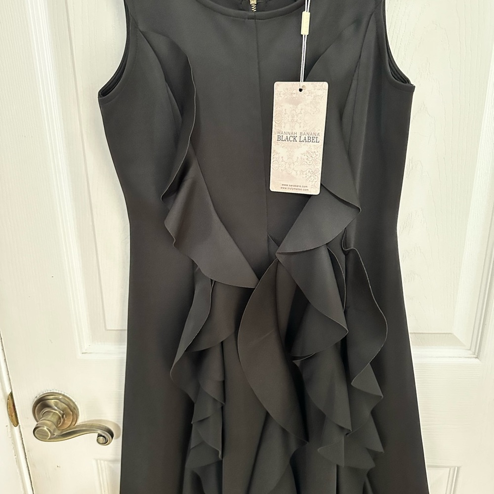 Never Worn - Black - Size 14 (y)